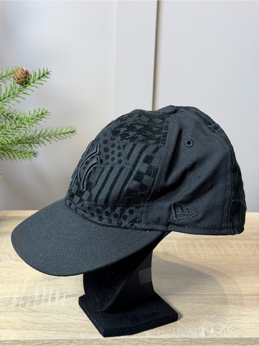 New Era Black NY Patterned Baseball Cap